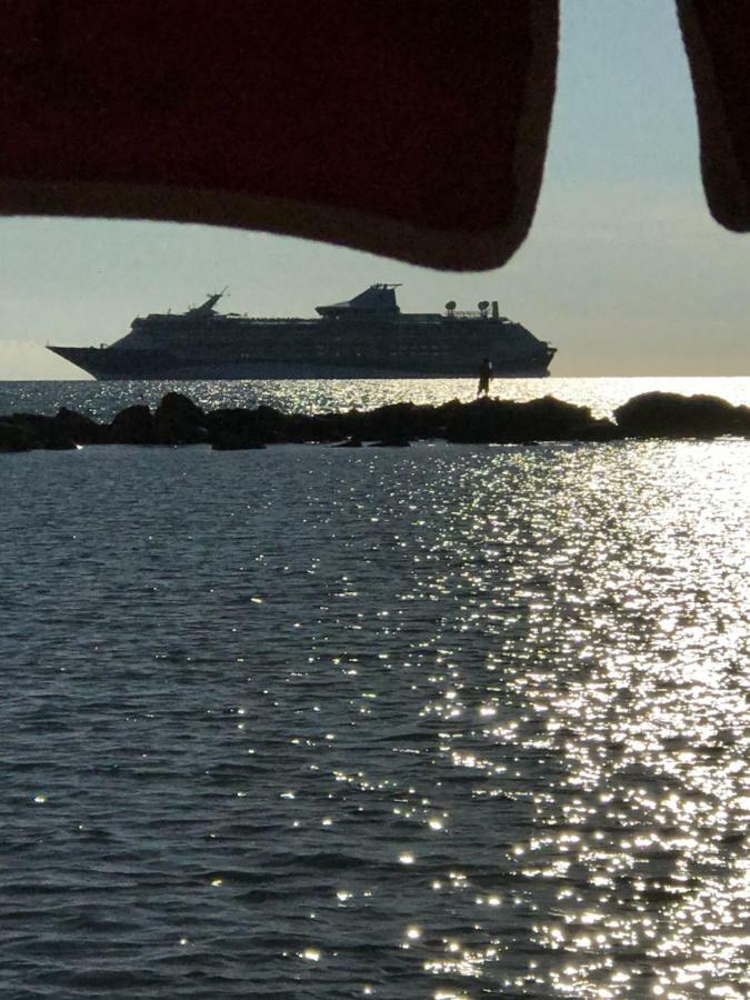 Willa Ancora Bilocale Marina di Massa Zewnętrze zdjęcie